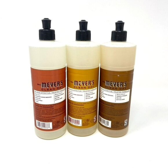 Mrs. Meyers Clean Day 3 Dish Soap Fall Edition 16 Fl Oz Leaves Apple Acorn - Picture 2 of 8